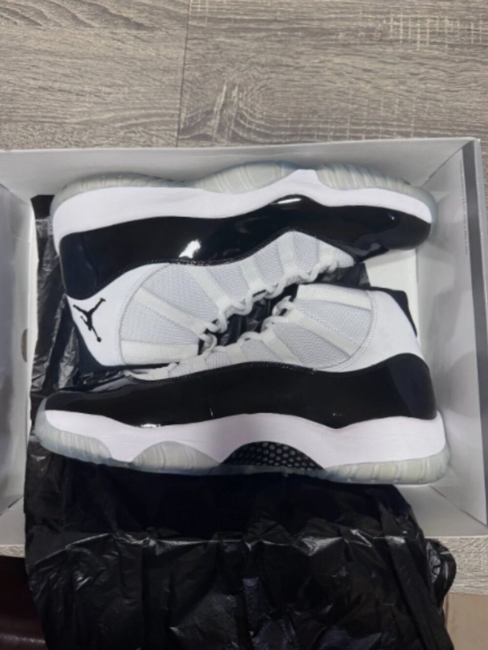 Jordan Air Jordan 11 Retro Concord High Top Sneaker White Black